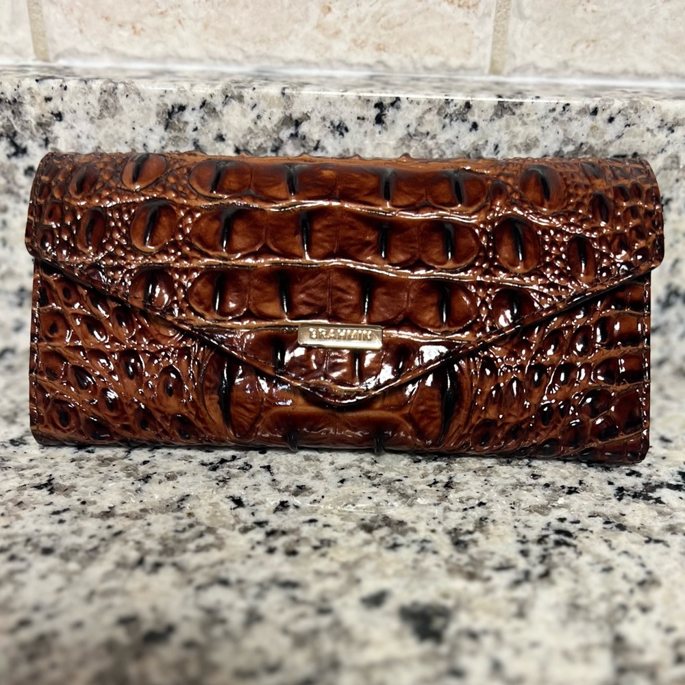 Brahmin Veronica Wallet in Pecan EUC